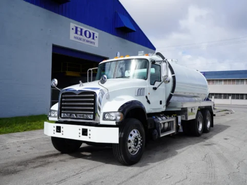 2015 Mack GU713 Vacuum Truck — 4,000 Gal H.O.I. Tank