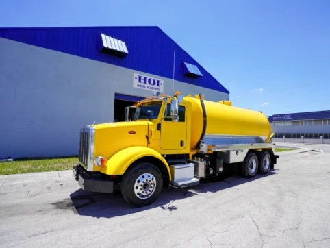 2016 Peterbilt 367 Vacuum Truck — Yellow — 4,000 Gal H.O.I. Tank